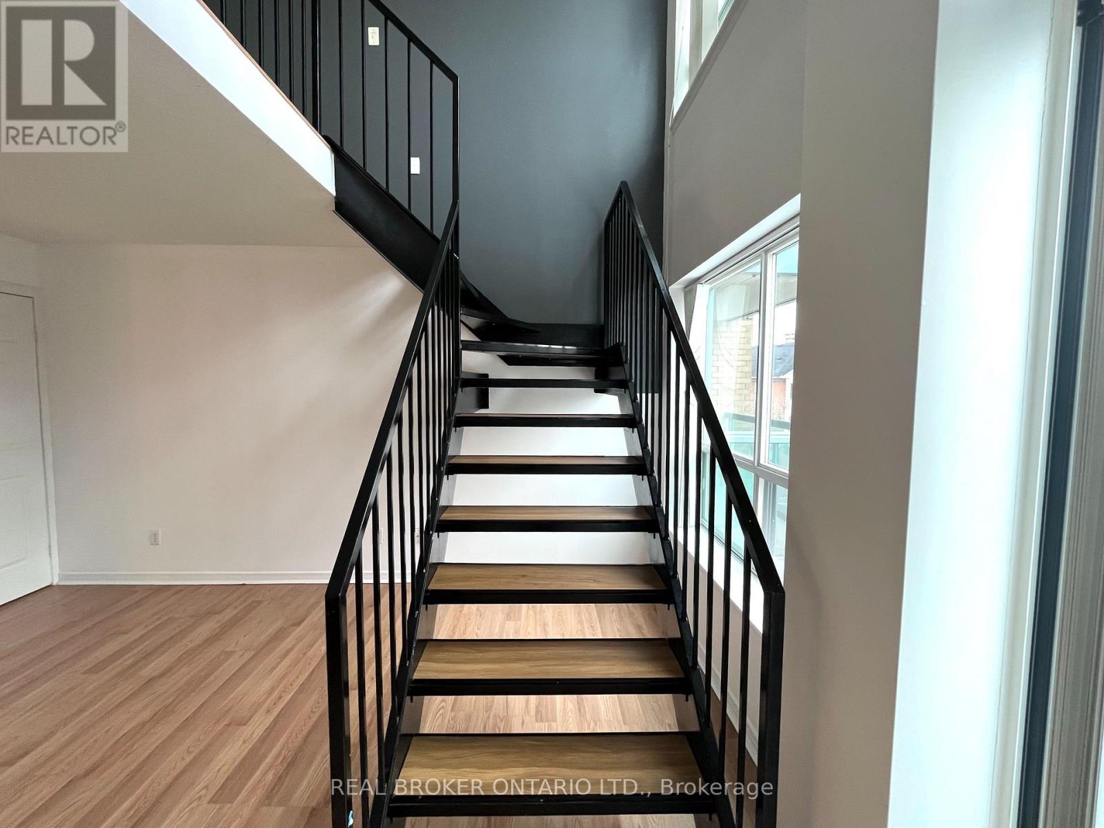 222 - 3 Ellesmere Street, Richmond Hill, Ontario  L4B 4N2 - Photo 11 - N12946088