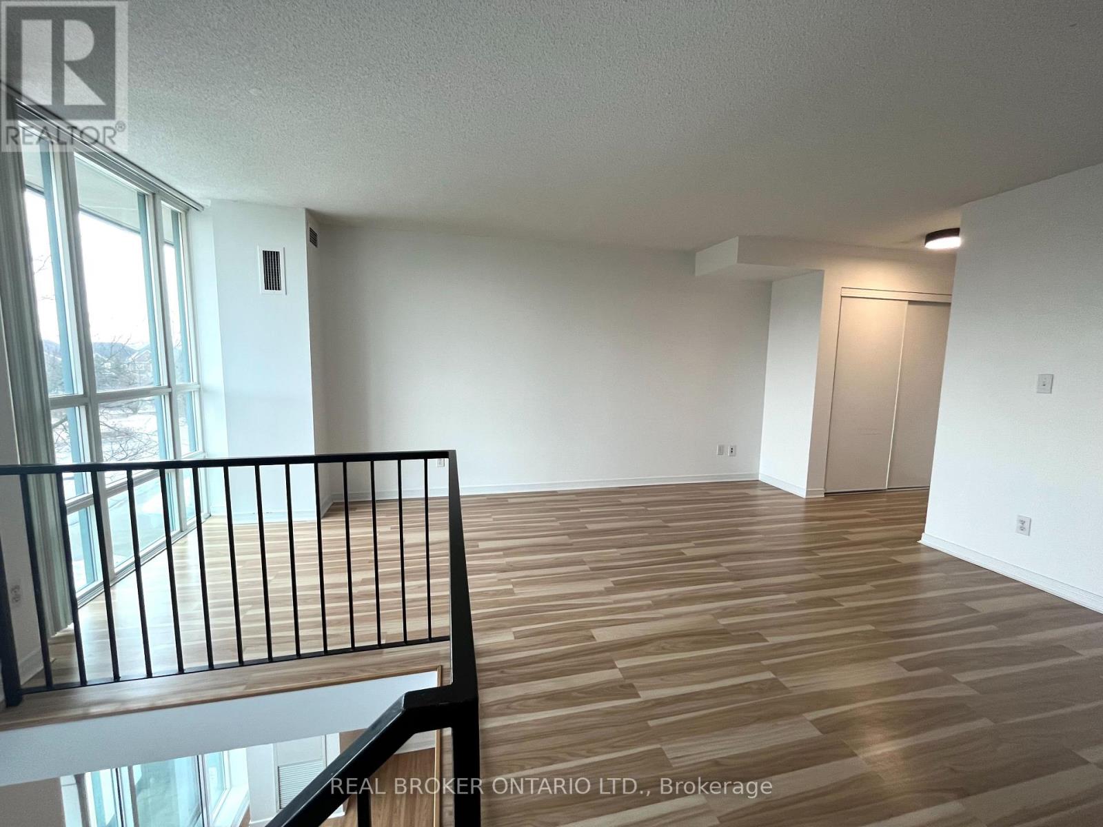 222 - 3 Ellesmere Street, Richmond Hill, Ontario  L4B 4N2 - Photo 13 - N12946088