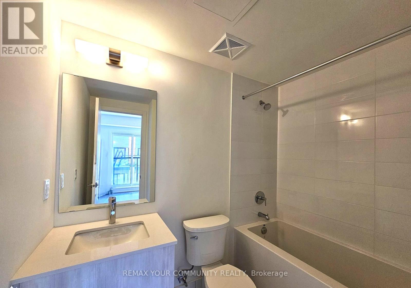 1406 - 15 David Eyer Road W, Richmond Hill, Ontario  L4S 0N2 - Photo 13 - N12946112