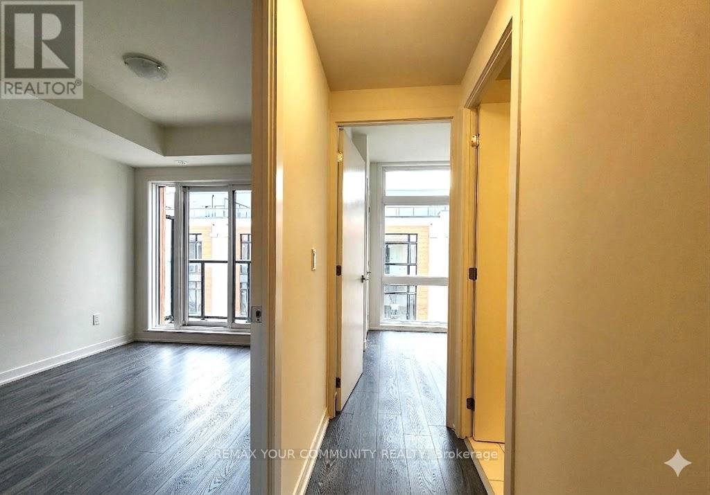 1406 - 15 David Eyer Road W, Richmond Hill, Ontario  L4S 0N2 - Photo 8 - N12946112