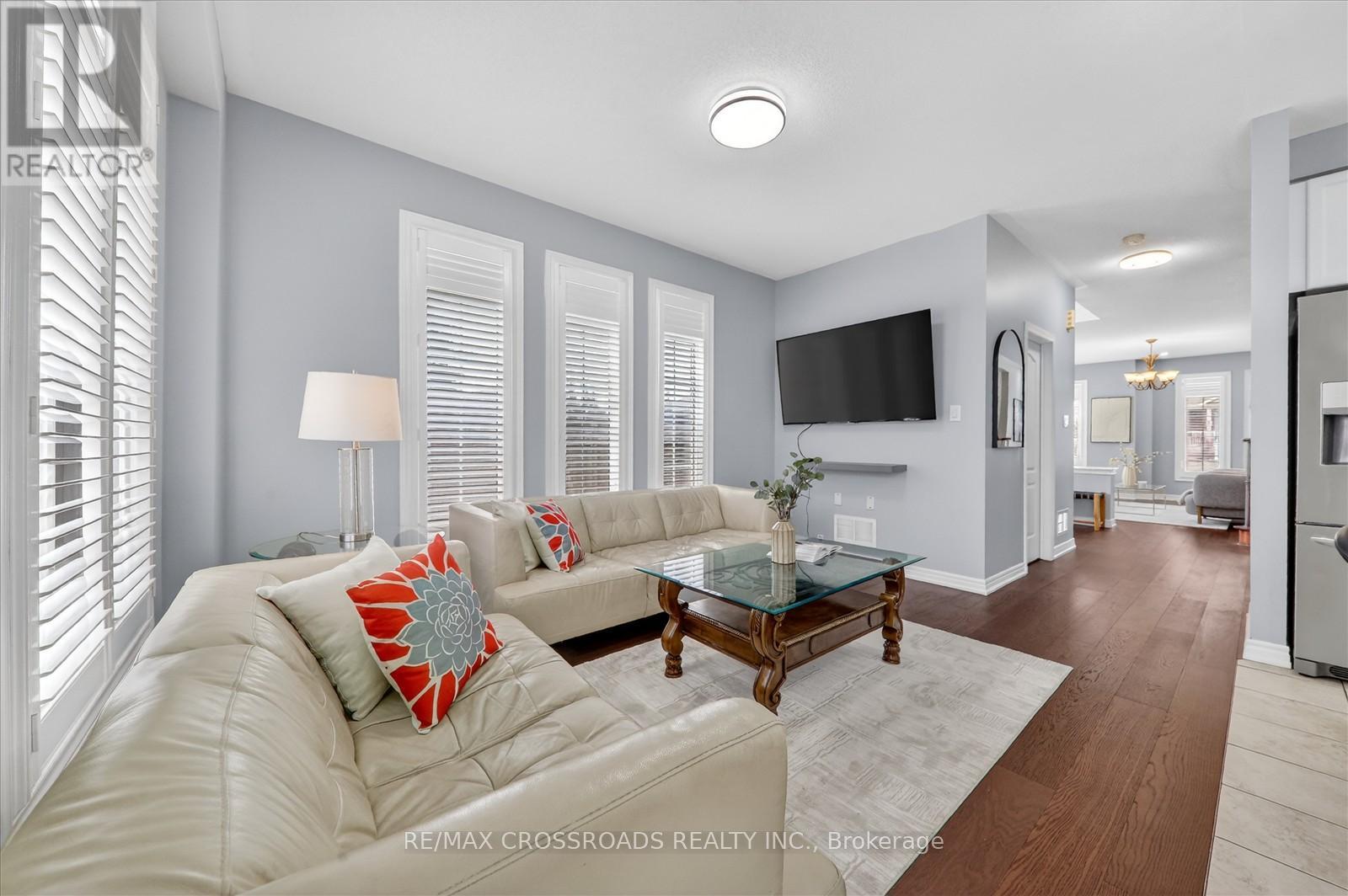 175 Riverwalk Drive, Markham, Ontario  L6B 0G6 - Photo 15 - N12946130