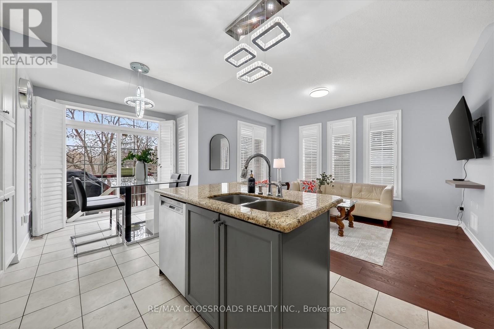 175 Riverwalk Drive, Markham, Ontario  L6B 0G6 - Photo 20 - N12946130