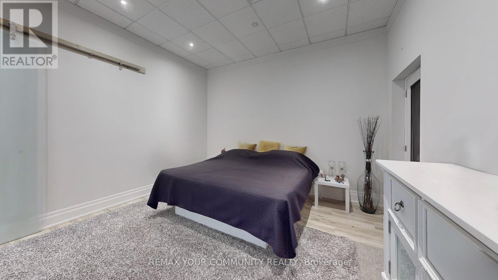 42 Somerville Street, Whitchurch-Stouffville, Ontario  L4A 1G6 - Photo 9 - N12946174