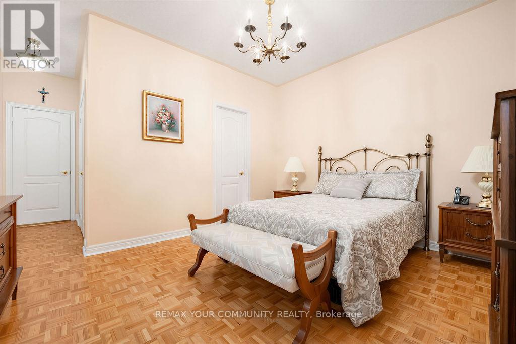 23 Amelynn Crescent, Vaughan, Ontario  L4H 1P3 - Photo 12 - N12946254