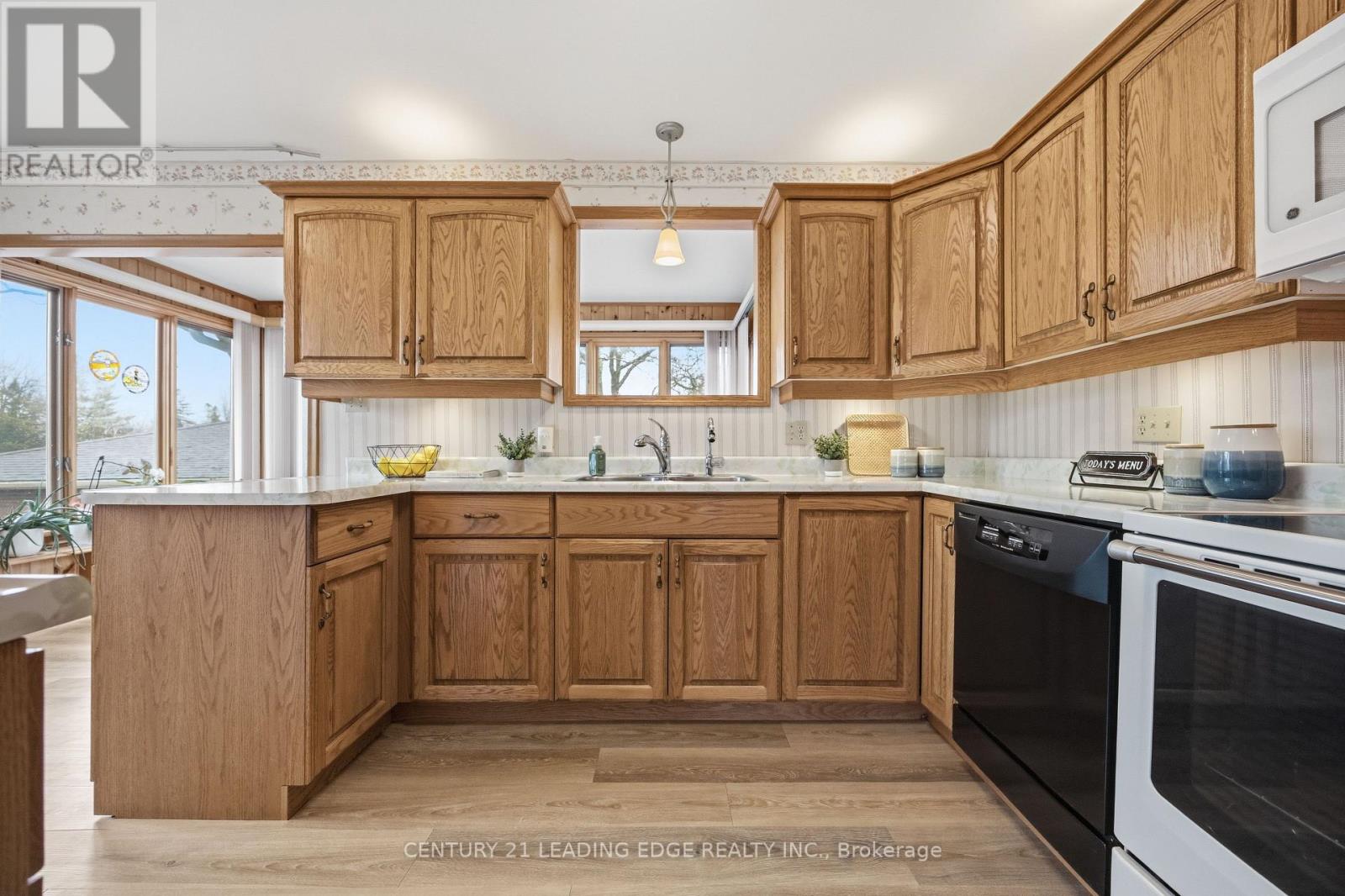 72 Beaver Ridge Drive, Brock, Ontario  L0E 1E0 - Photo 24 - N12946258