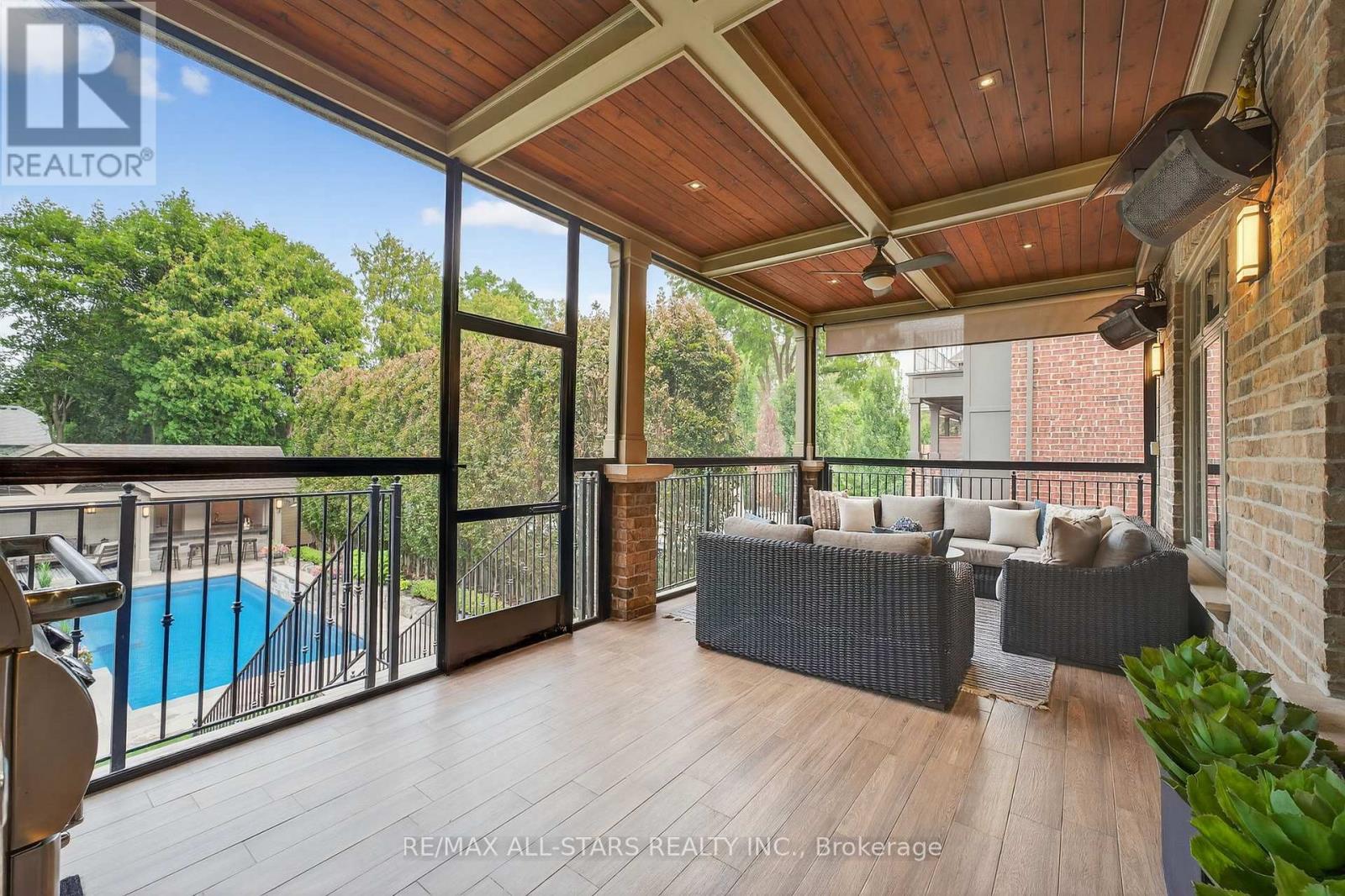 126 Hillview Road, Aurora, Ontario  L4G 2M5 - Photo 40 - N12946294