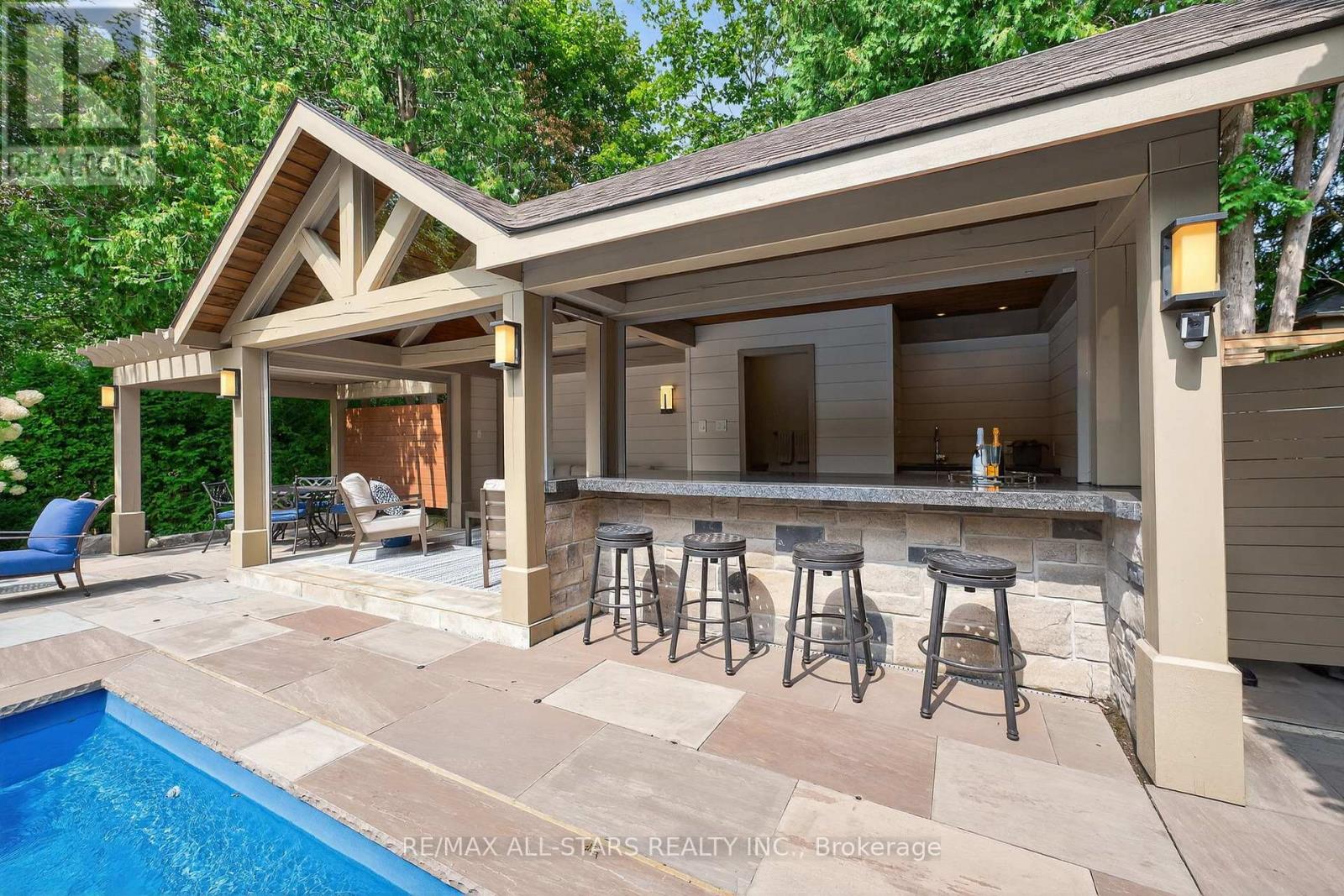 126 Hillview Road, Aurora, Ontario  L4G 2M5 - Photo 47 - N12946294