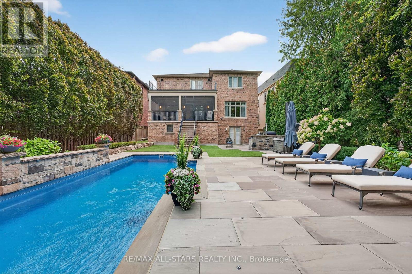 126 Hillview Road, Aurora, Ontario  L4G 2M5 - Photo 49 - N12946294