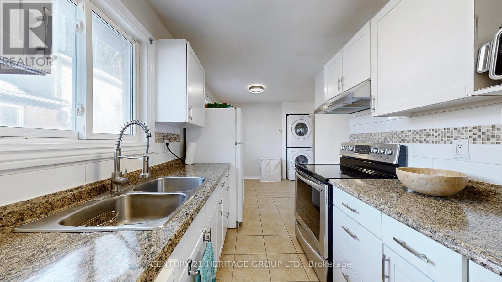 795 Greenfield Crescent, Newmarket, Ontario  L3Y 3B2 - Photo 13 - N12946302