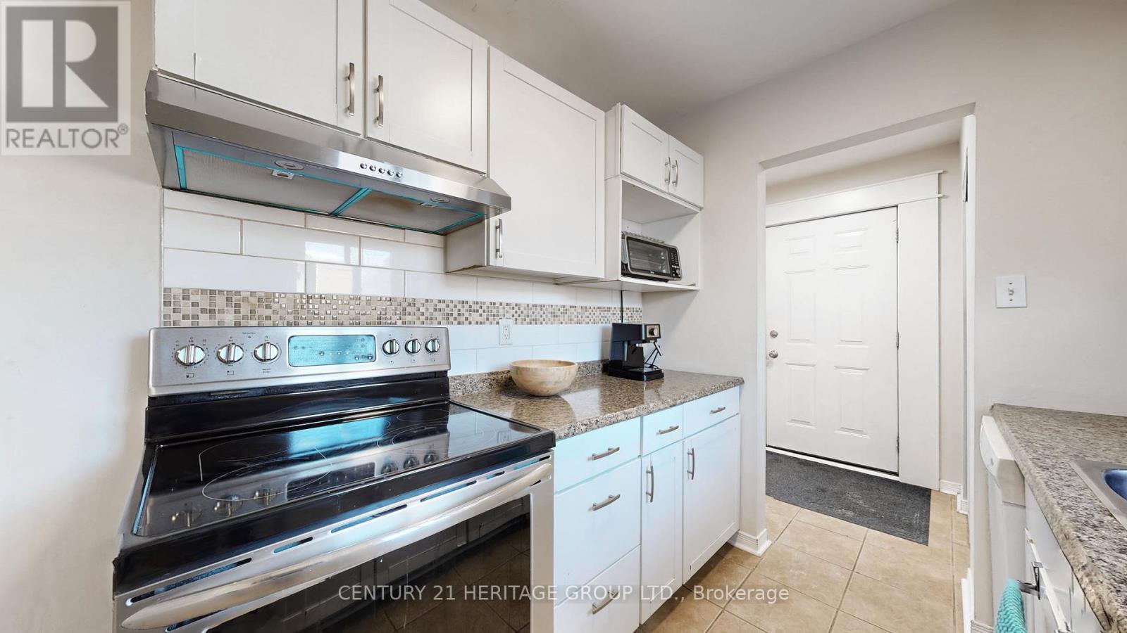 795 Greenfield Crescent, Newmarket, Ontario  L3Y 3B2 - Photo 16 - N12946302