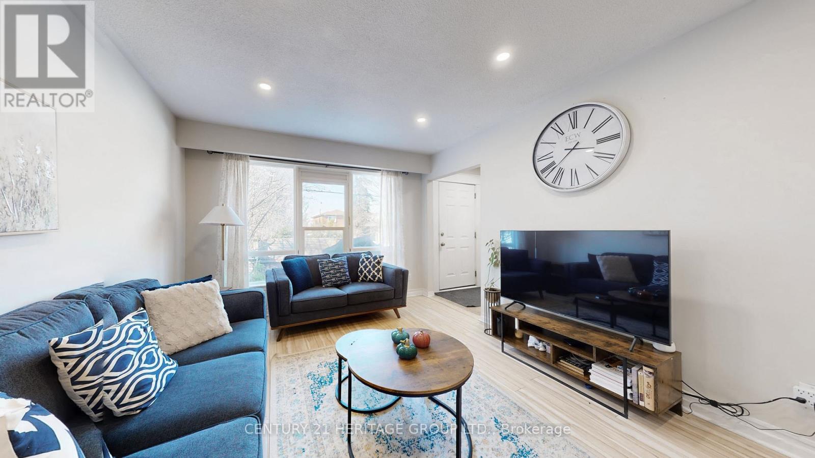 795 Greenfield Crescent, Newmarket, Ontario  L3Y 3B2 - Photo 6 - N12946302