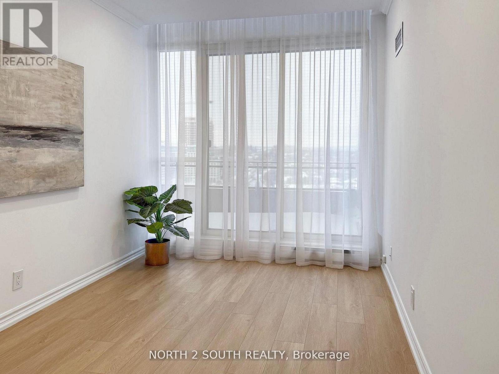 Ph27 - 32 Clarissa Drive W, Richmond Hill, Ontario  L4C 9R7 - Photo 20 - N12946312