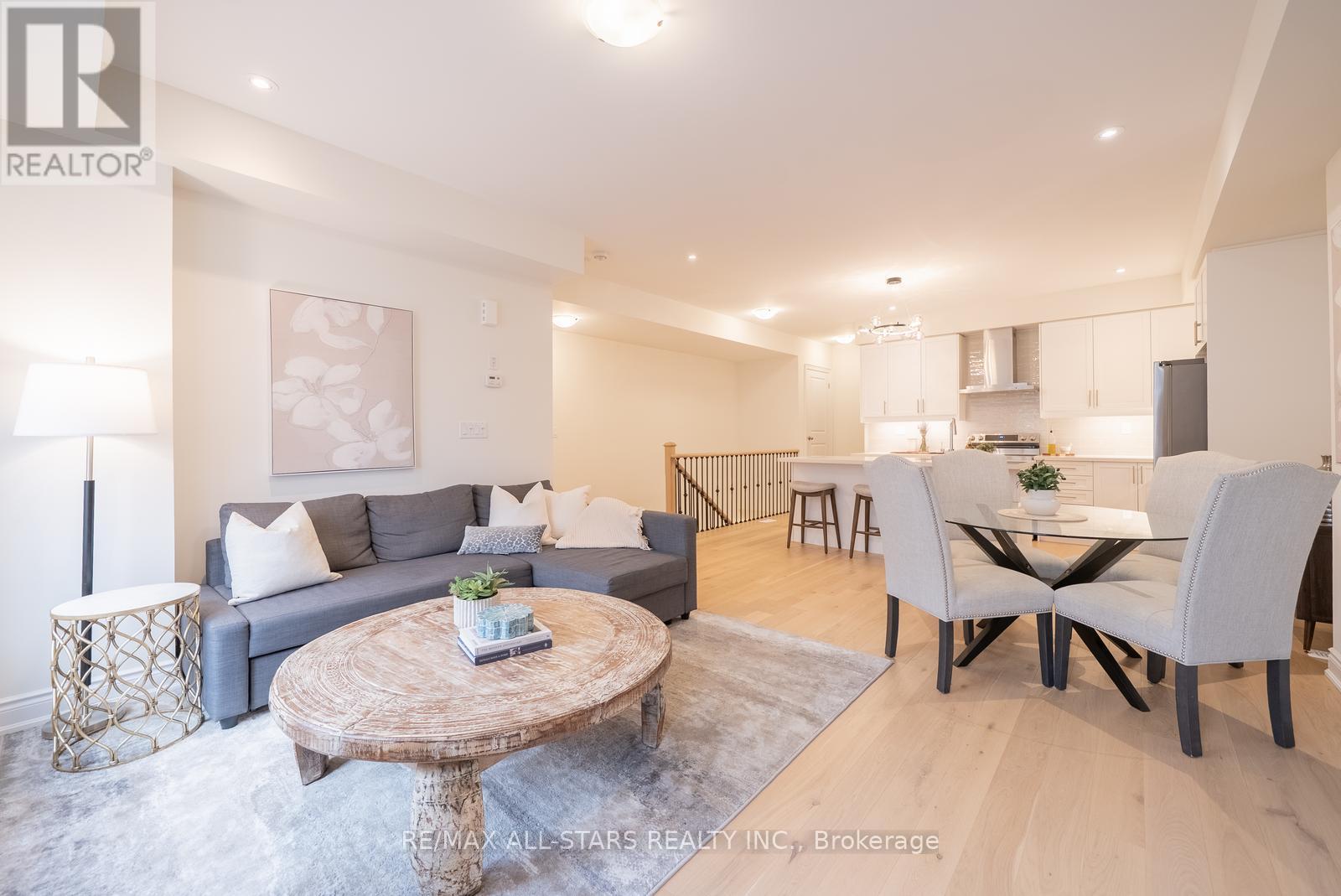 12 Griffith Street, Aurora, Ontario  L4G 7B6 - Photo 16 - N12946372