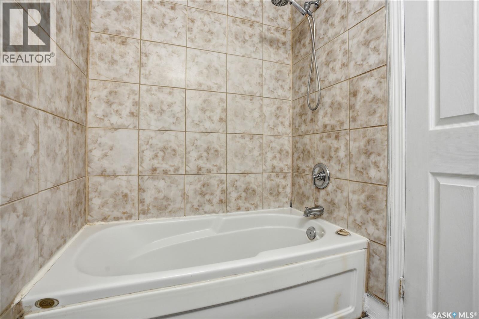 222 Smallwood Crescent, Saskatoon, Saskatchewan  S7L 4S1 - Photo 19 - SK031749