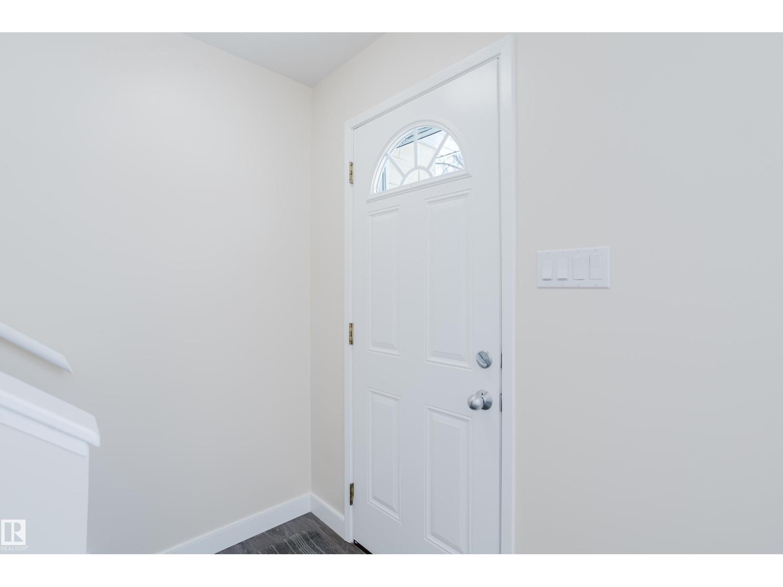 13305 89a St Nw, Edmonton, Alberta  T5E 3L2 - Photo 2 - E4480082