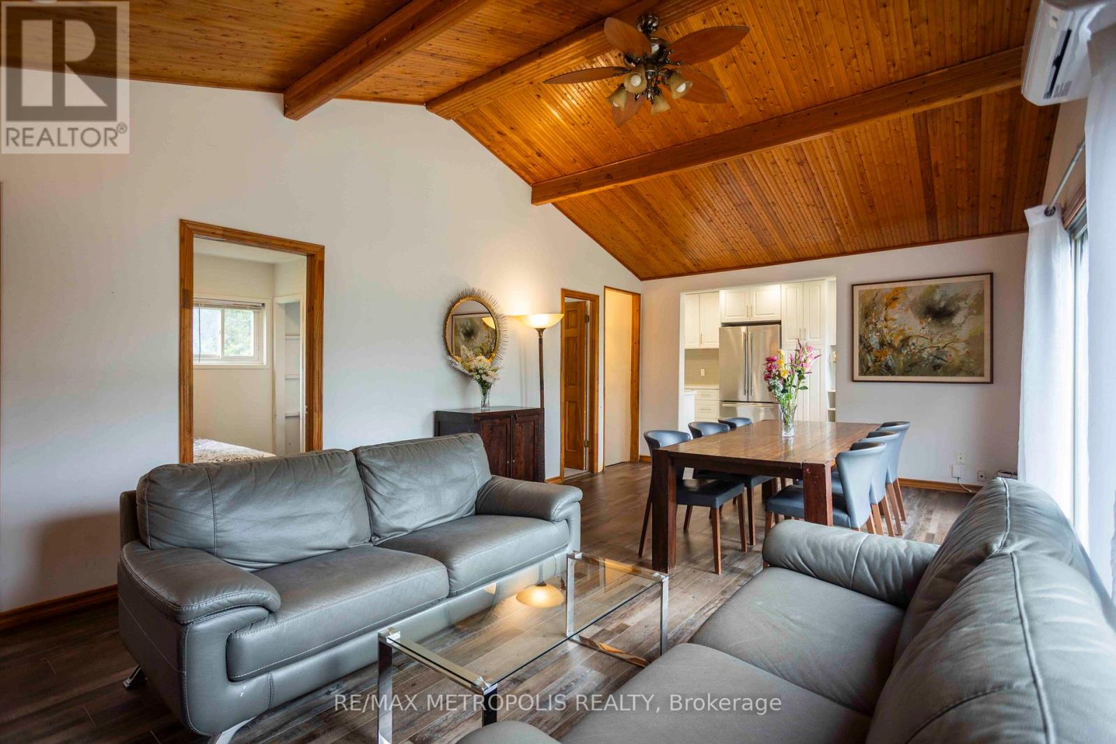 56 Georgian Manor Drive, Collingwood, Ontario  L9Y 3Z1 - Photo 6 - S12946168