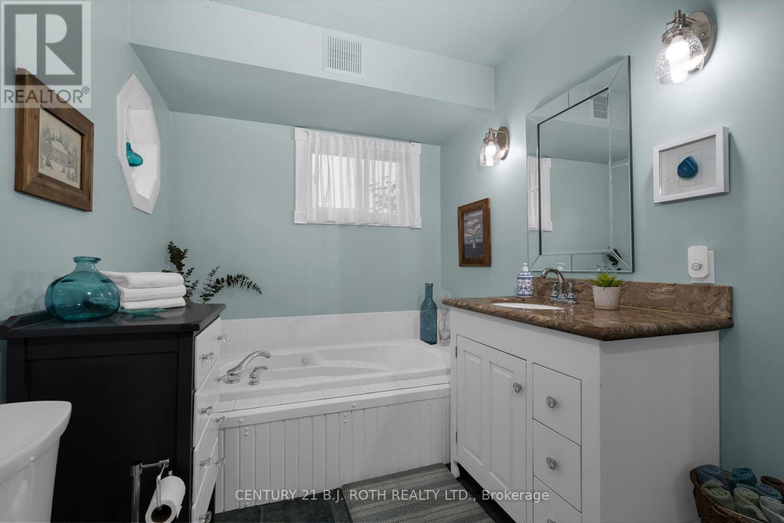 31 O'connell Lane, Oro-Medonte, Ontario  L0L 2E0 - Photo 19 - S12946358