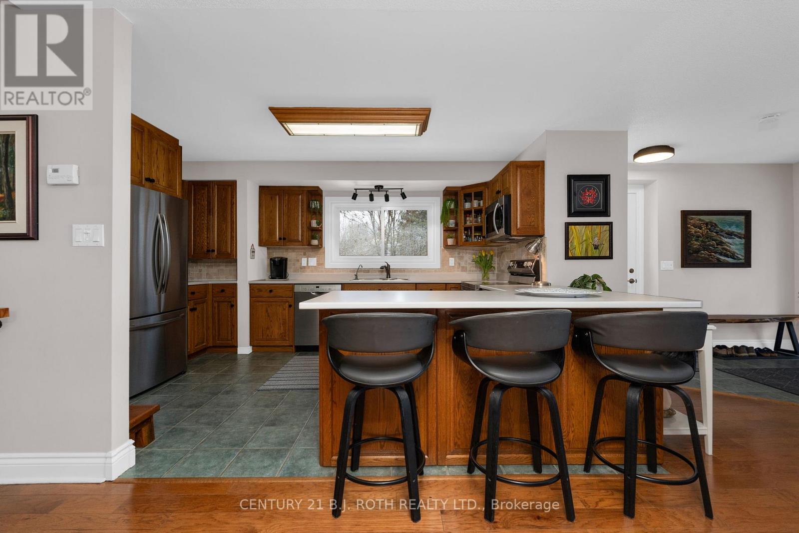 31 O'connell Lane, Oro-Medonte, Ontario  L0L 2E0 - Photo 9 - S12946358