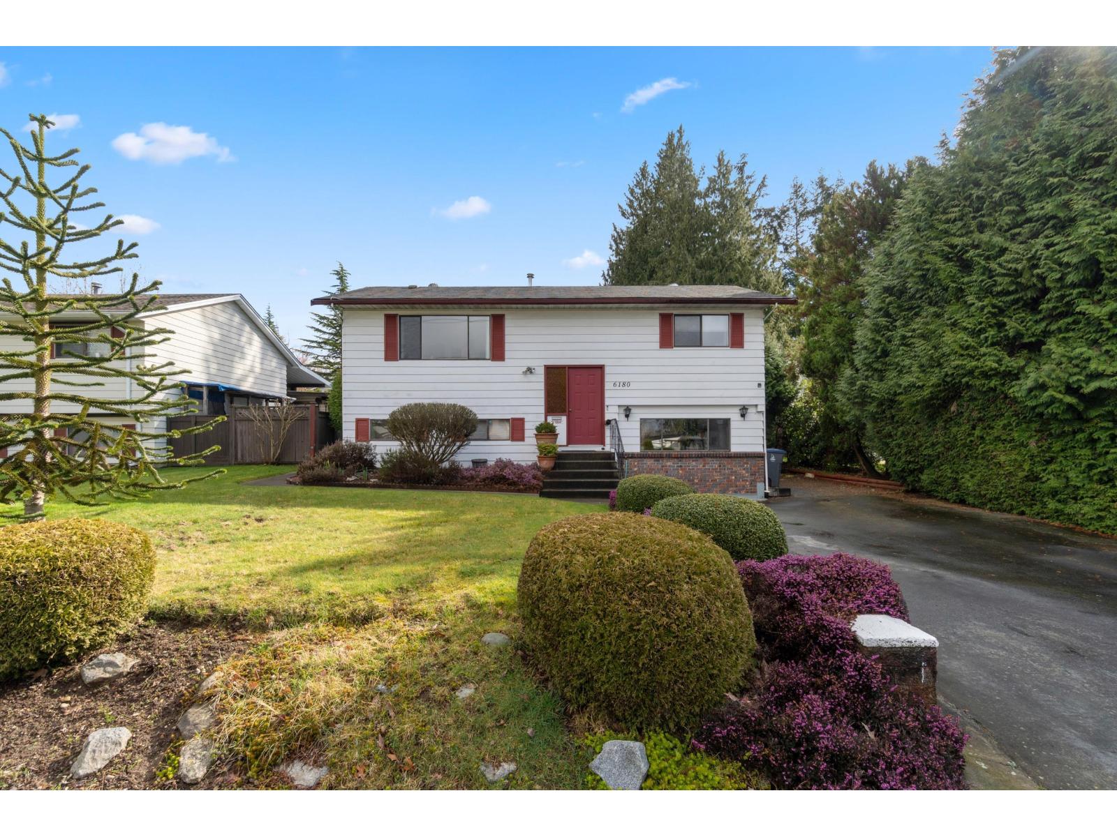 6180 181a Street, Surrey, British Columbia  V3S 4M2 - Photo 2 - R3104750