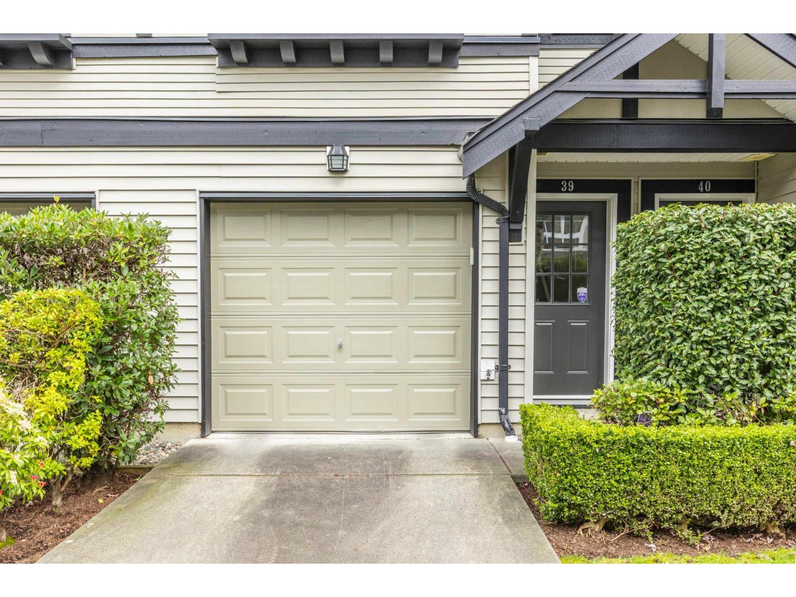 39 6747 203 Street, Langley, British Columbia  V2Y 3B5 - Photo 2 - R3105867