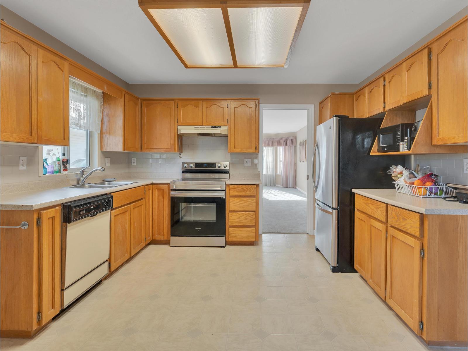 32337 Nakusp Drive, Abbotsford, British Columbia  V2T 5C6 - Photo 9 - R3105177