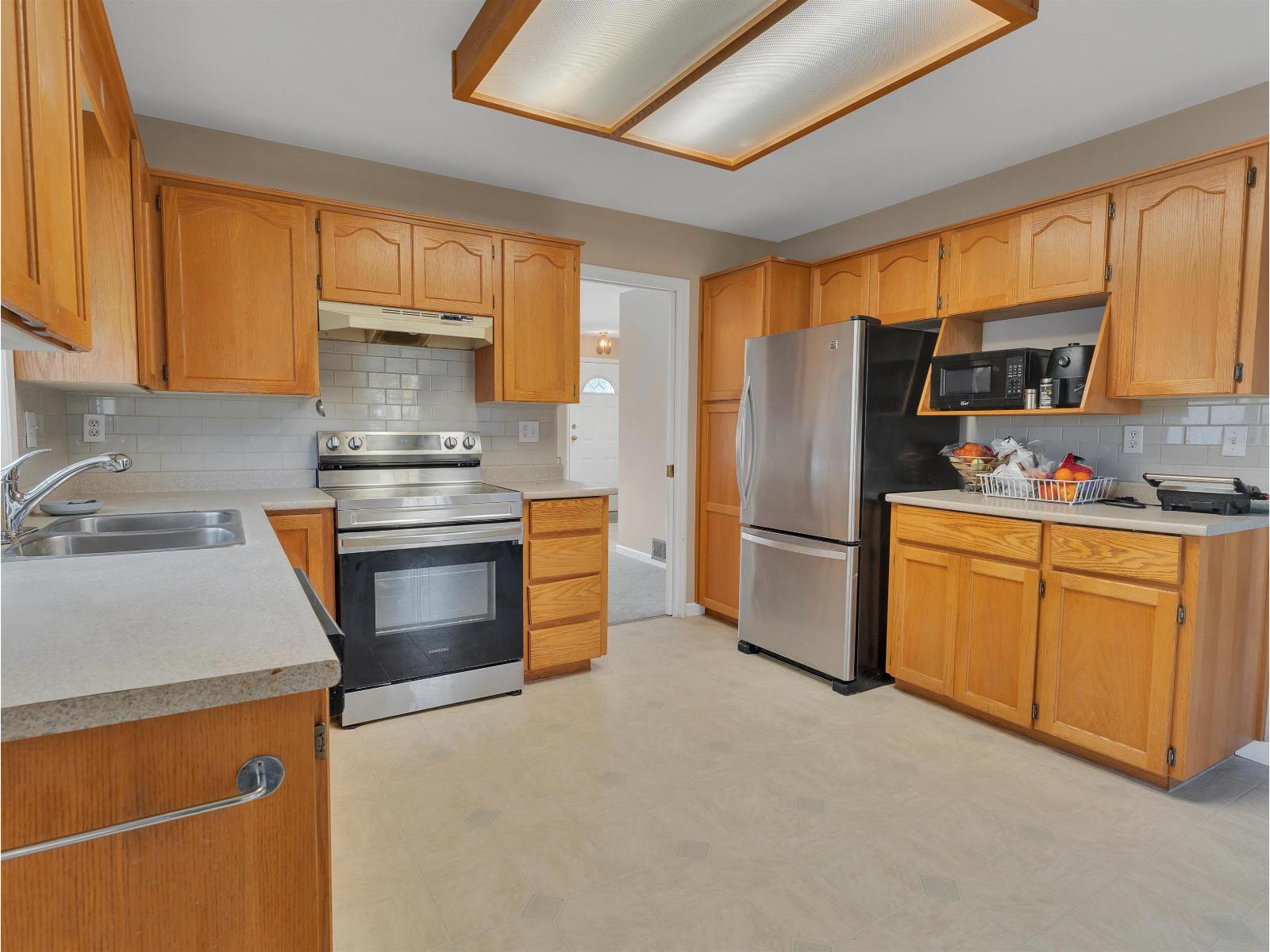 32337 Nakusp Drive, Abbotsford, British Columbia  V2T 5C6 - Photo 7 - R3105177