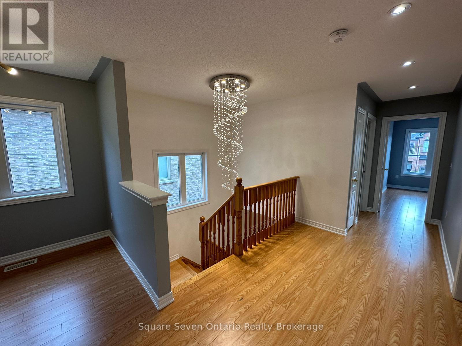 Upper Level - 34 Vanderpool Crescent, Brampton, Ontario  L6P 3W9 - Photo 11 - W12946154