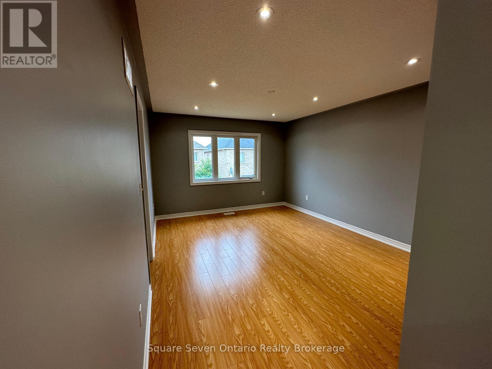 Upper Level - 34 Vanderpool Crescent, Brampton, Ontario  L6P 3W9 - Photo 12 - W12946154