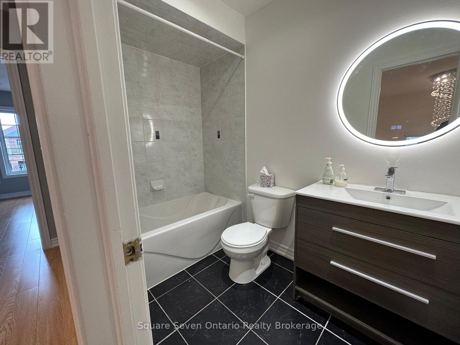 Upper Level - 34 Vanderpool Crescent, Brampton, Ontario  L6P 3W9 - Photo 17 - W12946154