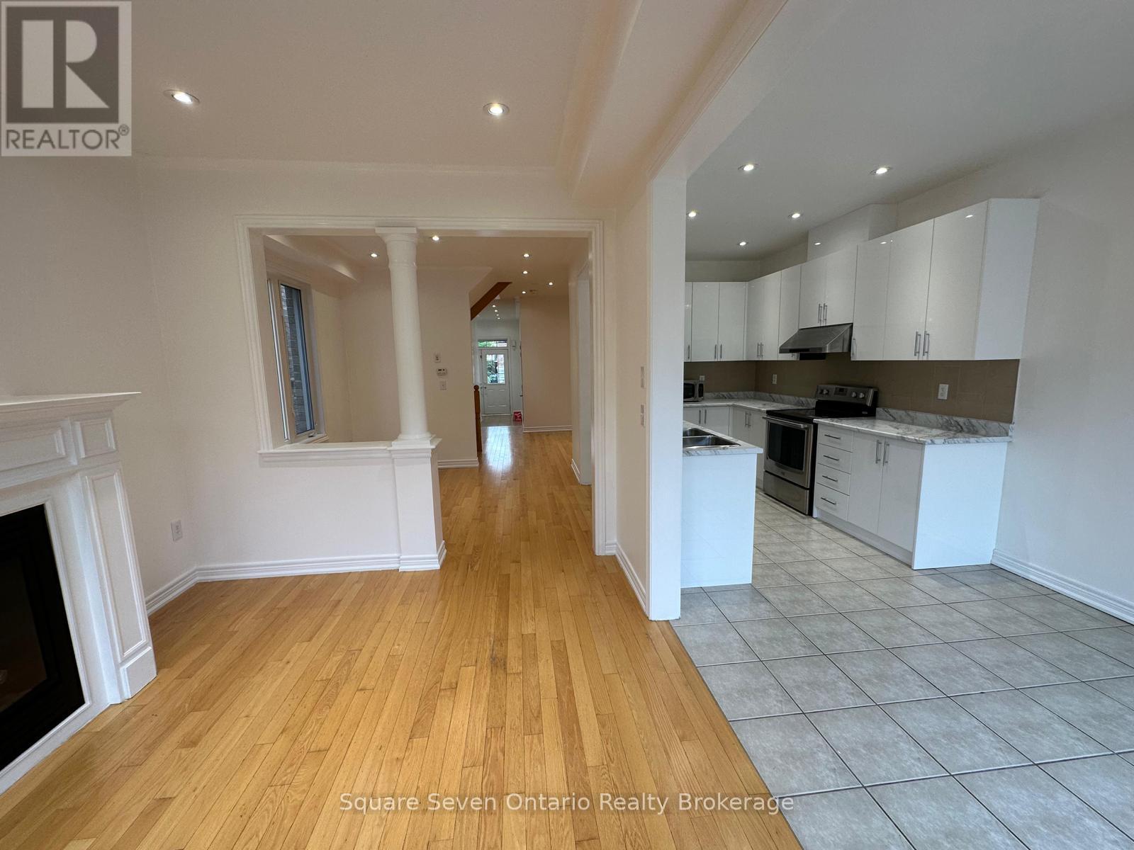 Upper Level - 34 Vanderpool Crescent, Brampton, Ontario  L6P 3W9 - Photo 8 - W12946154