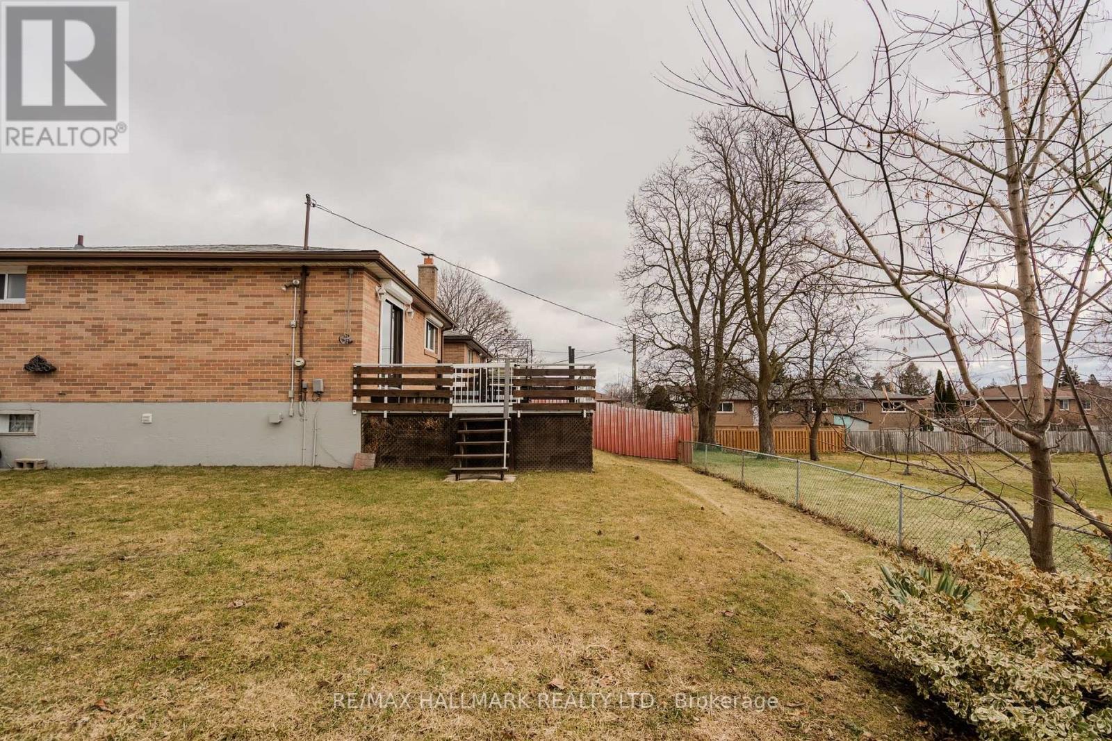 15 Dalton Place, Brampton, Ontario  L6T 1N6 - Photo 40 - W12946166