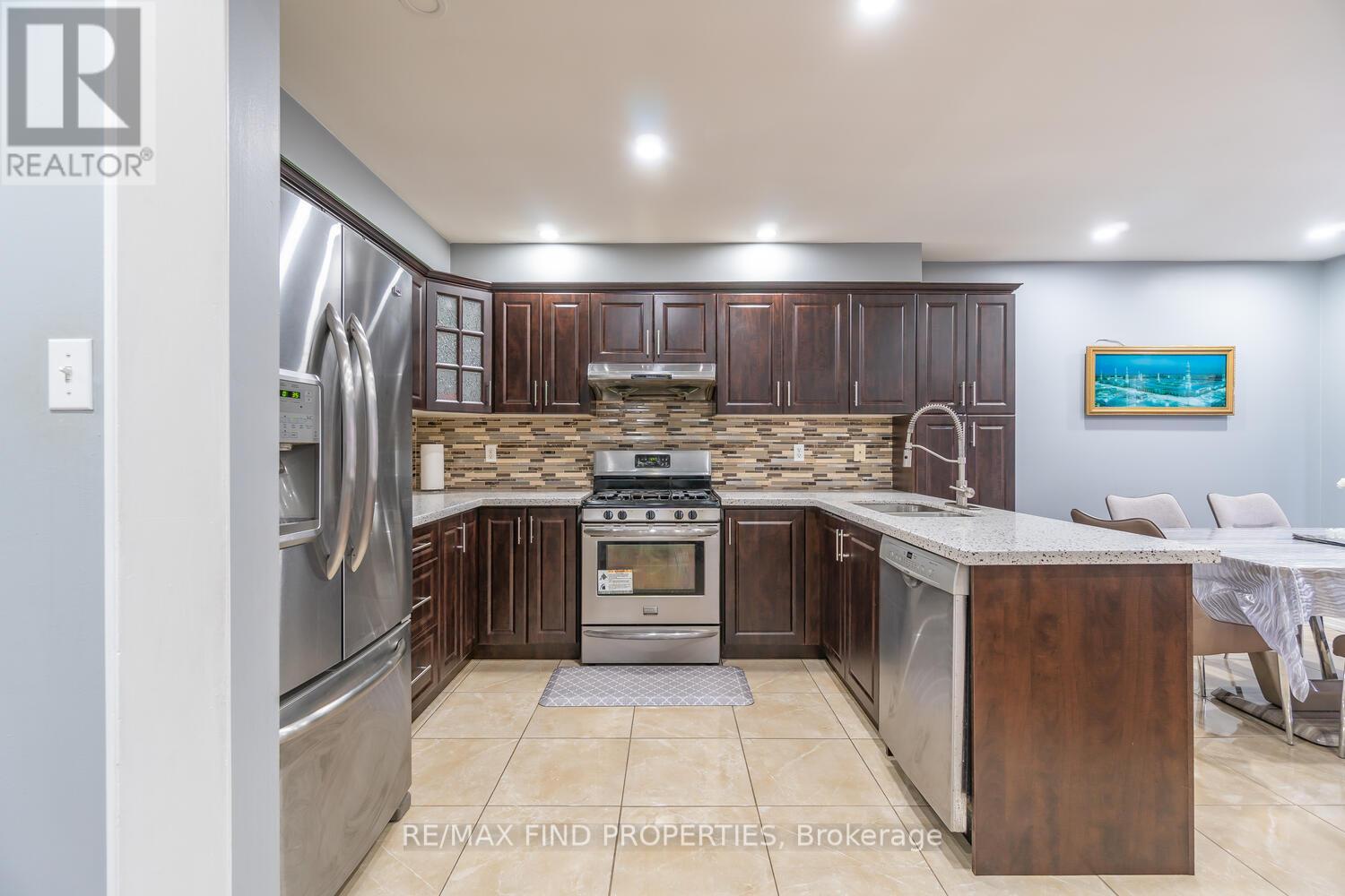 22 Ashmere Road, Brampton, Ontario  L7A 1W9 - Photo 15 - W12946178