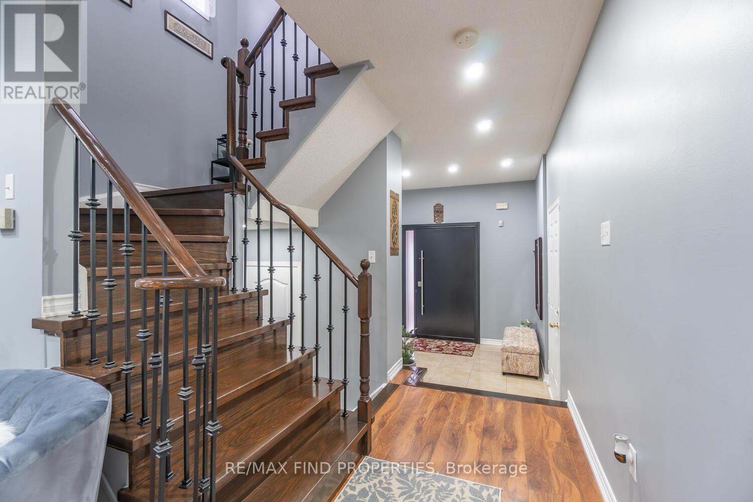 22 Ashmere Road, Brampton, Ontario  L7A 1W9 - Photo 9 - W12946178