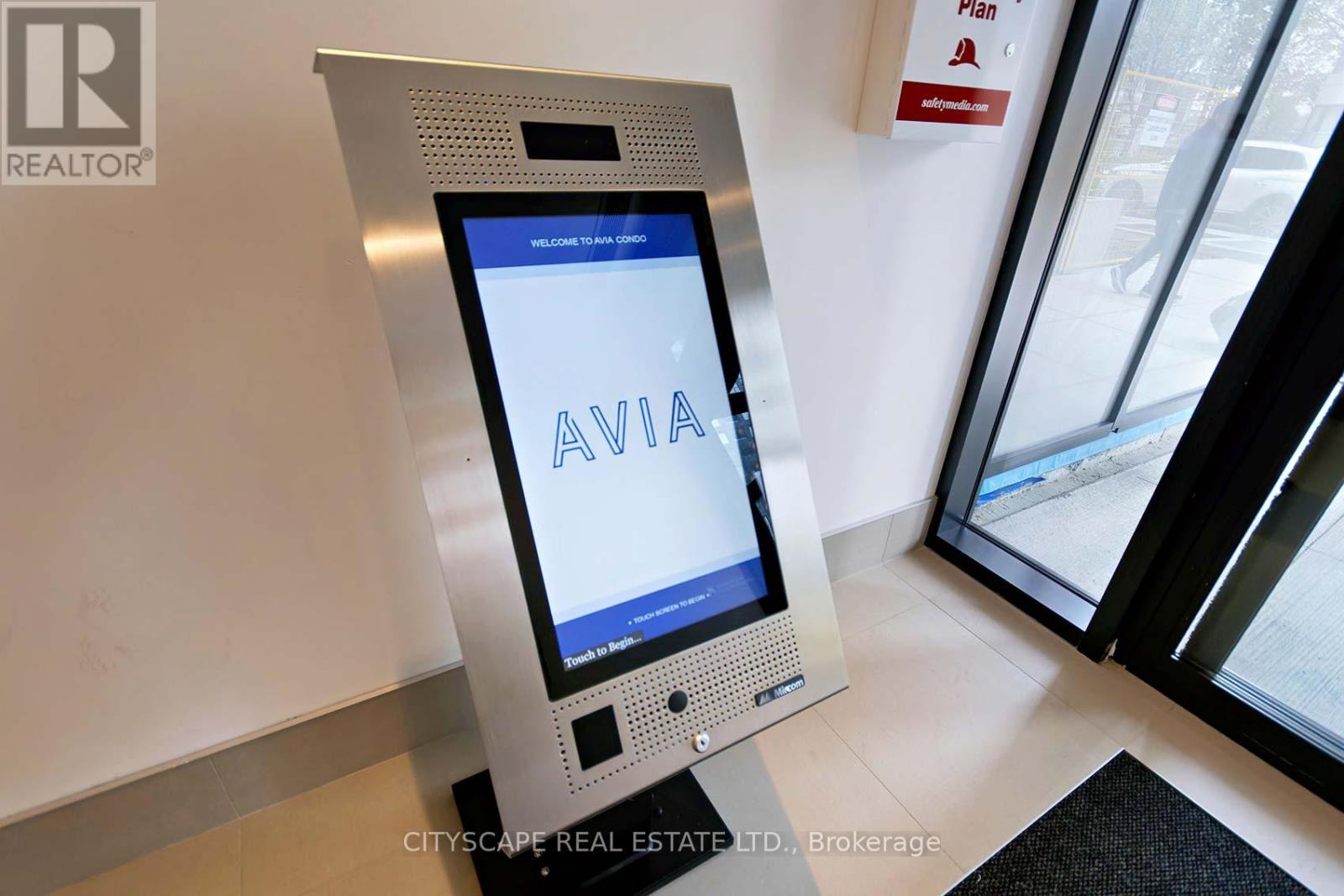 426 - 430 Square One Drive, Mississauga, Ontario  L5B 0L6 - Photo 3 - W12946184