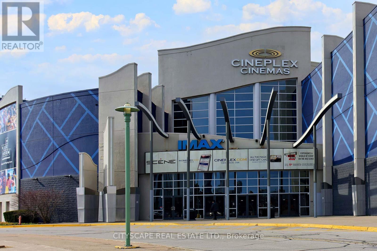 426 - 430 Square One Drive, Mississauga, Ontario  L5B 0L6 - Photo 31 - W12946184