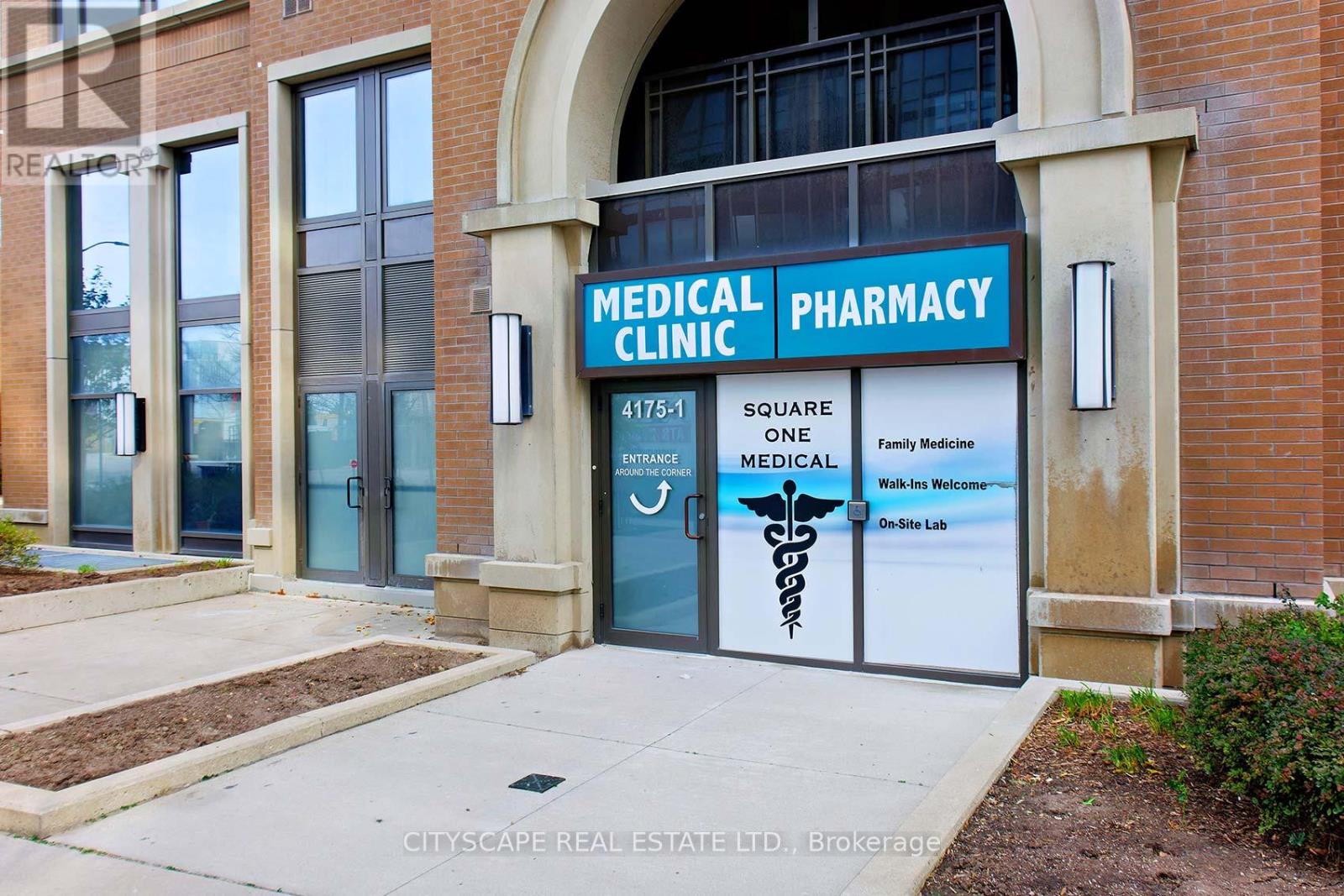 426 - 430 Square One Drive, Mississauga, Ontario  L5B 0L6 - Photo 35 - W12946184