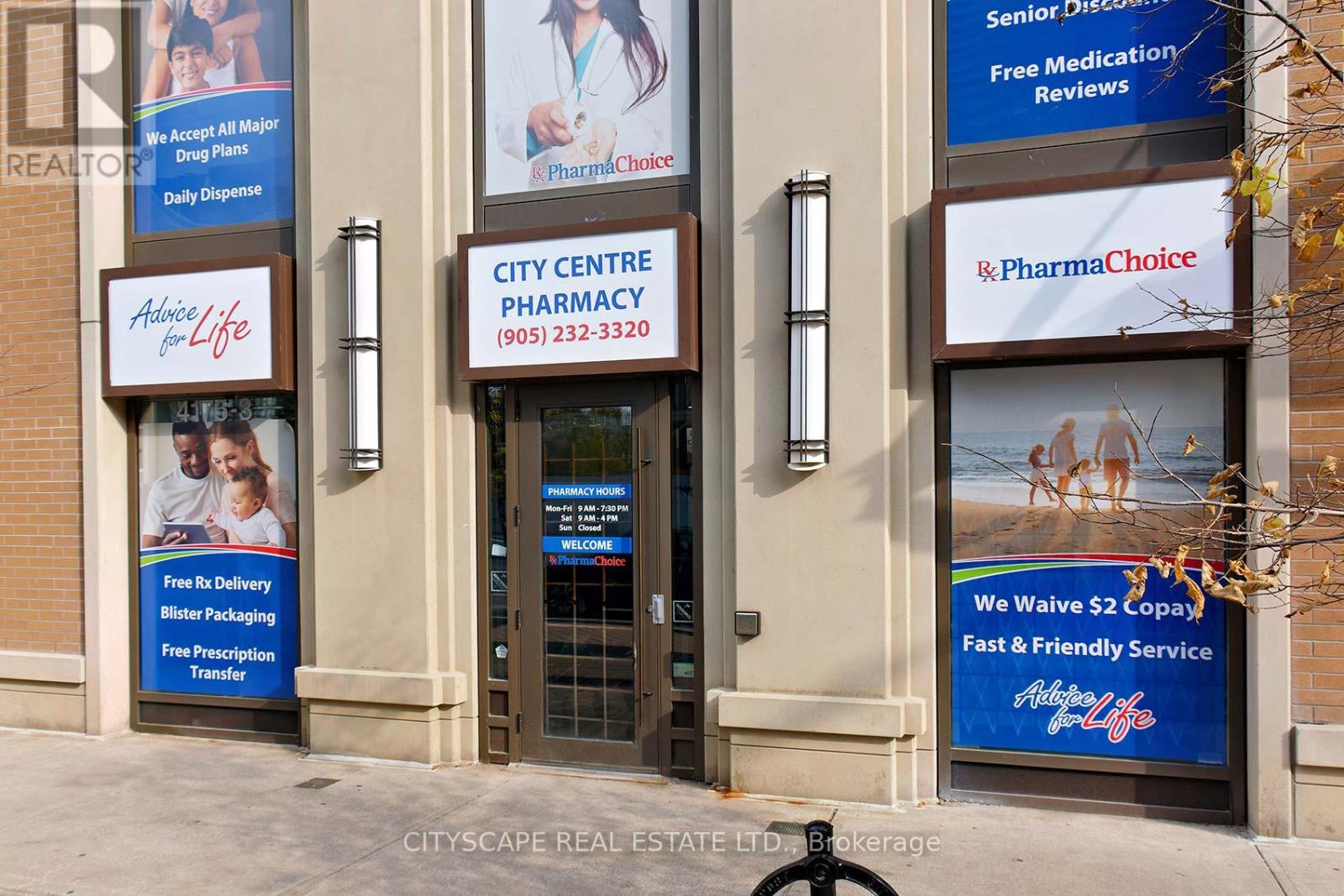 426 - 430 Square One Drive, Mississauga, Ontario  L5B 0L6 - Photo 36 - W12946184