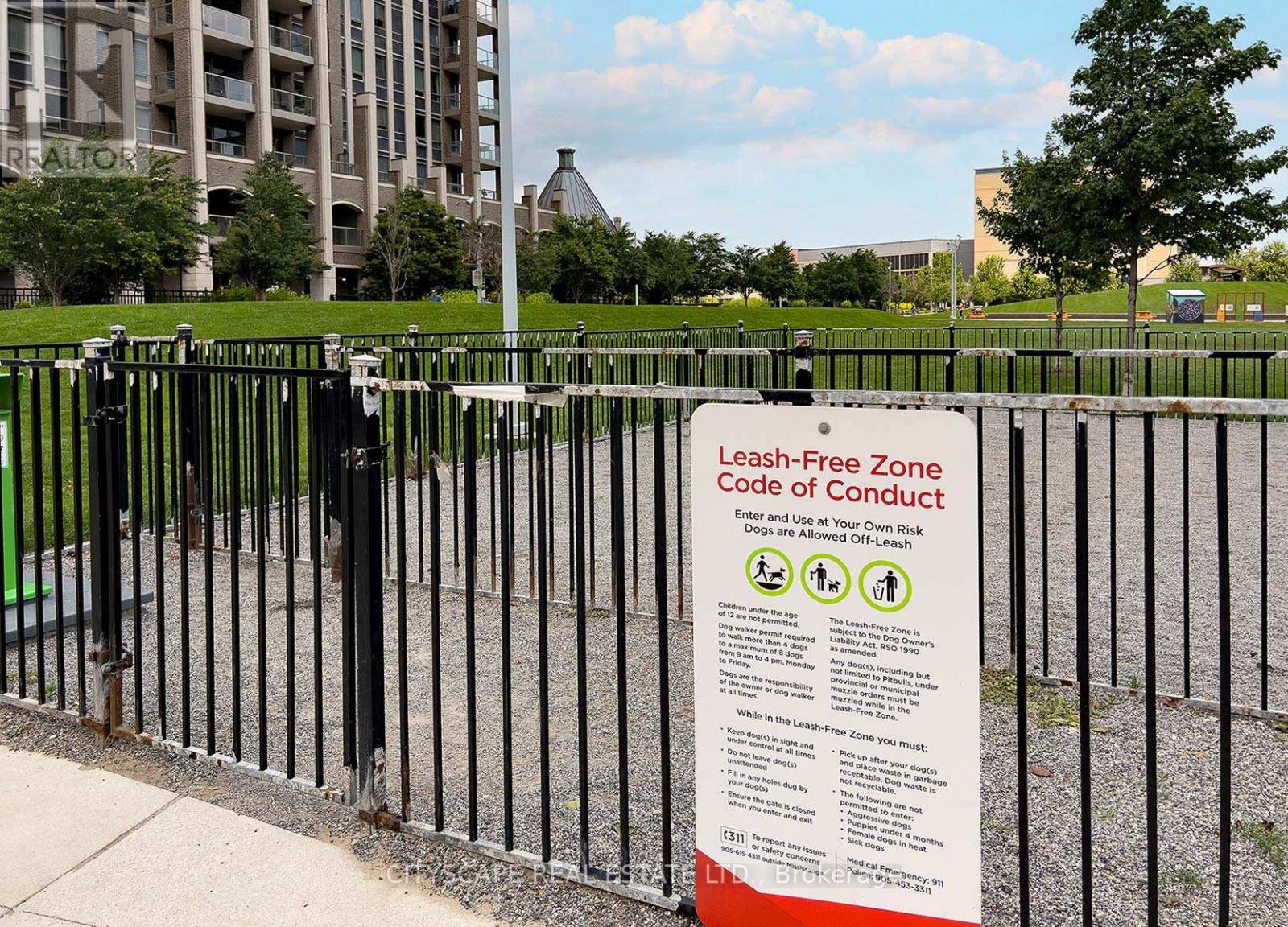 426 - 430 Square One Drive, Mississauga, Ontario  L5B 0L6 - Photo 41 - W12946184