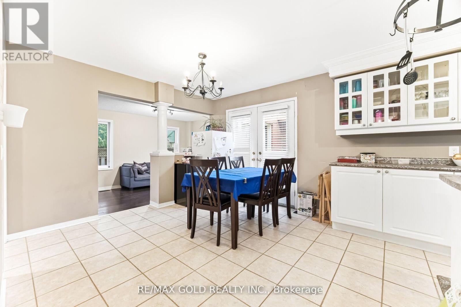 2441 Capilano Crescent, Oakville, Ontario  L6H 6L3 - Photo 15 - W12946226