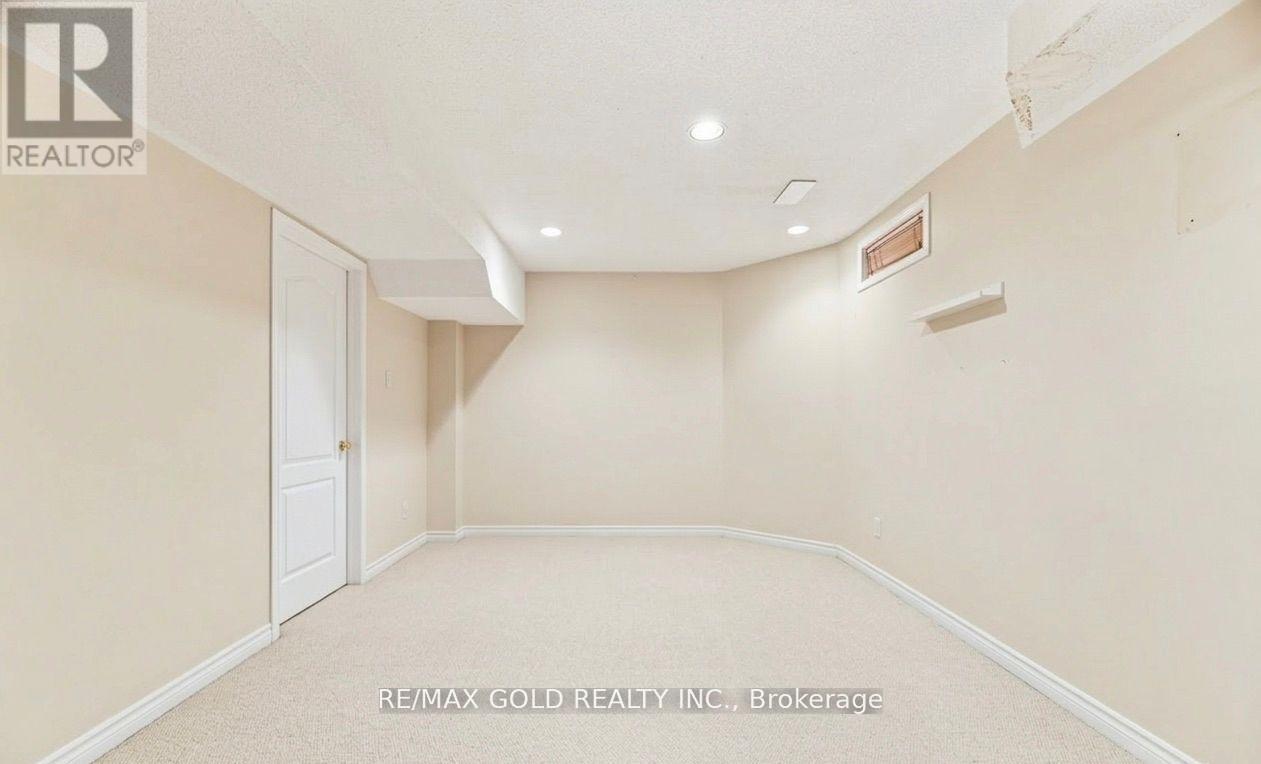 2441 Capilano Crescent, Oakville, Ontario  L6H 6L3 - Photo 42 - W12946226