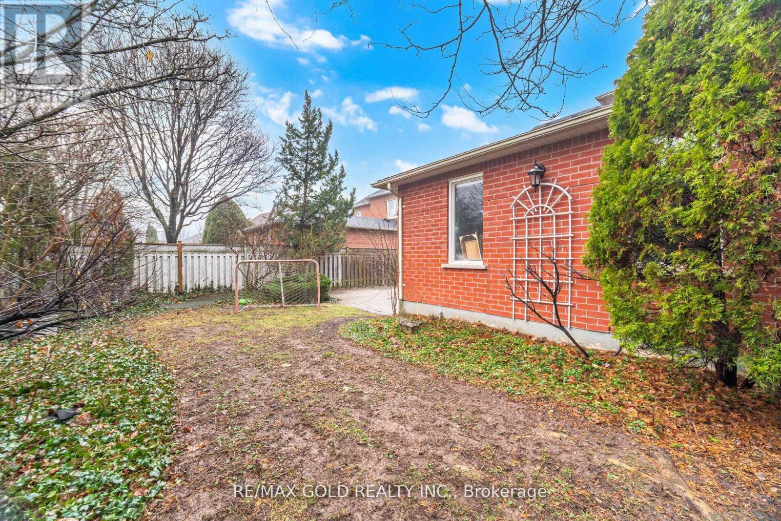 2441 Capilano Crescent, Oakville, Ontario  L6H 6L3 - Photo 48 - W12946226