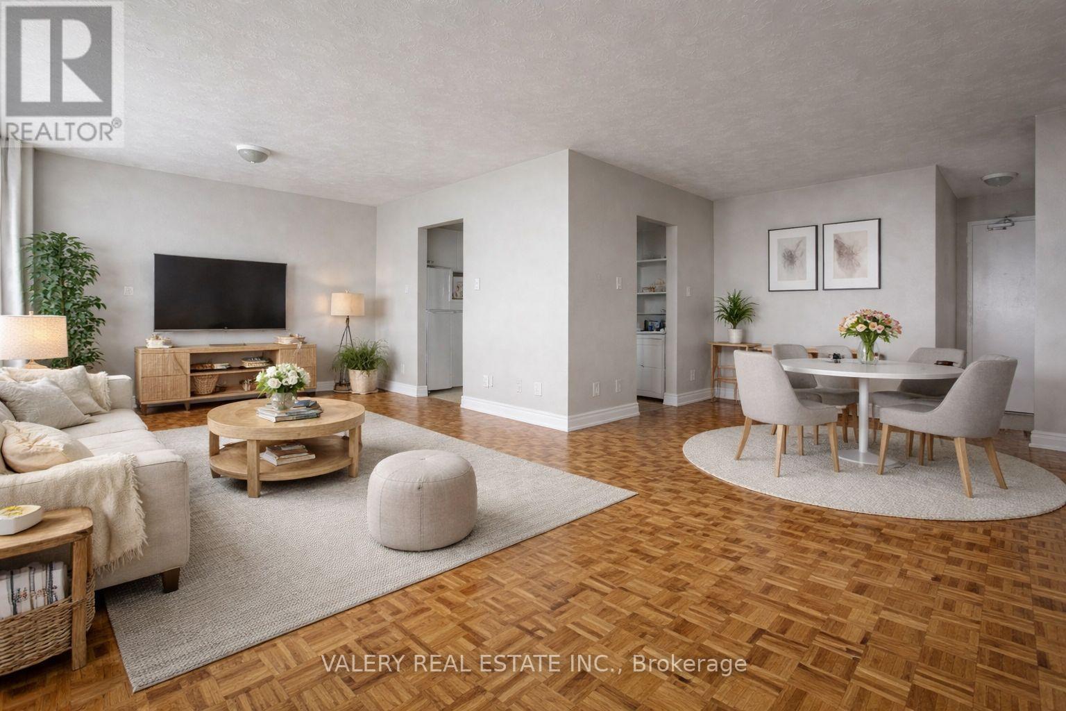 1202 - 890 Jane Street, Toronto, Ontario  M6N 4C3 - Photo 3 - W12946242