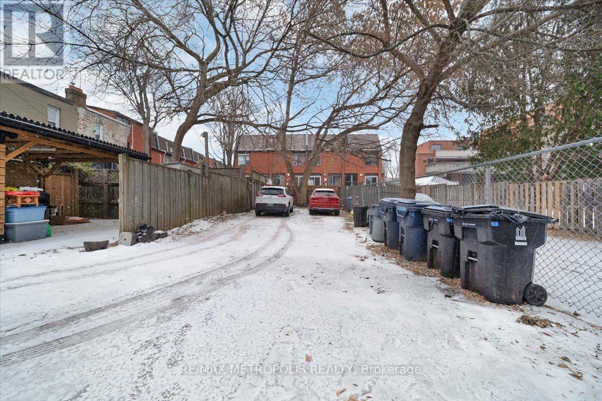 1226 King Street W, Toronto, Ontario  M6K 1G4 - Photo 17 - W12946266