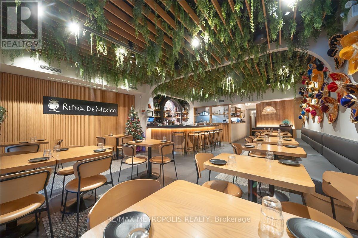 1226 King Street W, Toronto, Ontario  M6K 1G4 - Photo 2 - W12946266