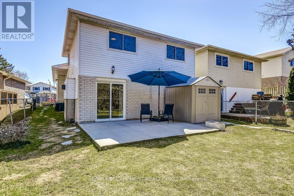 2405 Malcom Crescent, Burlington, Ontario  L7P 3Y5 - Photo 30 - W12946286