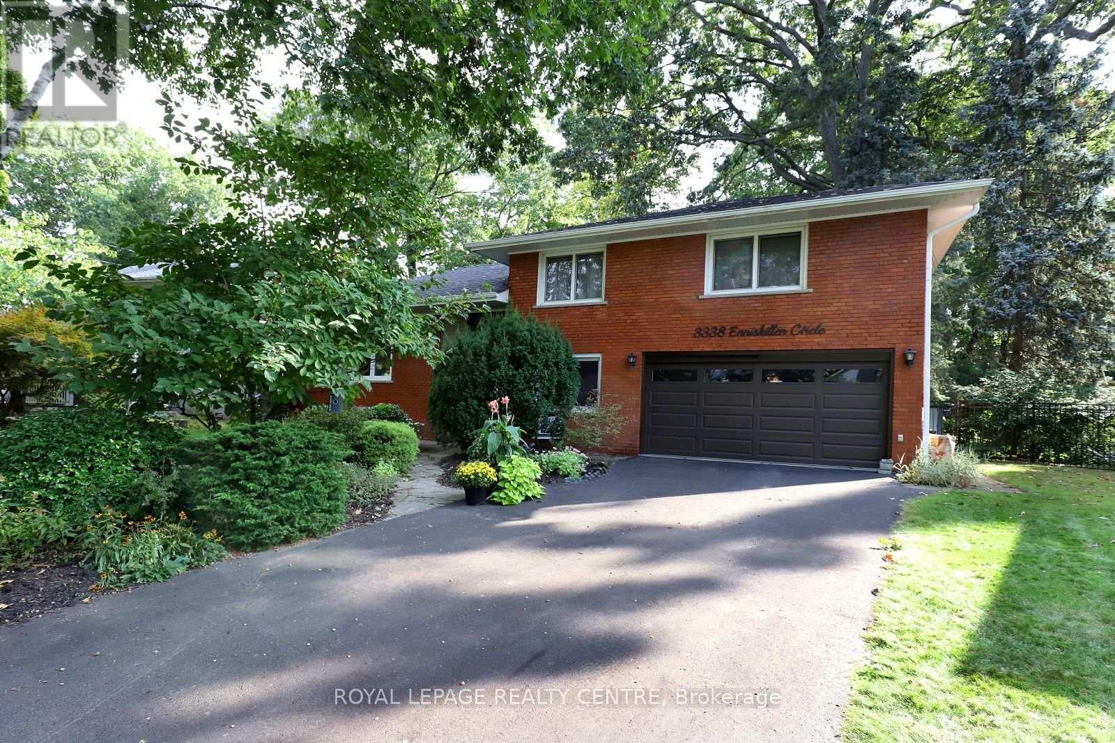3338 Enniskillen Circle, Mississauga, Ontario  L5C 2M8 - Photo 2 - W12946292