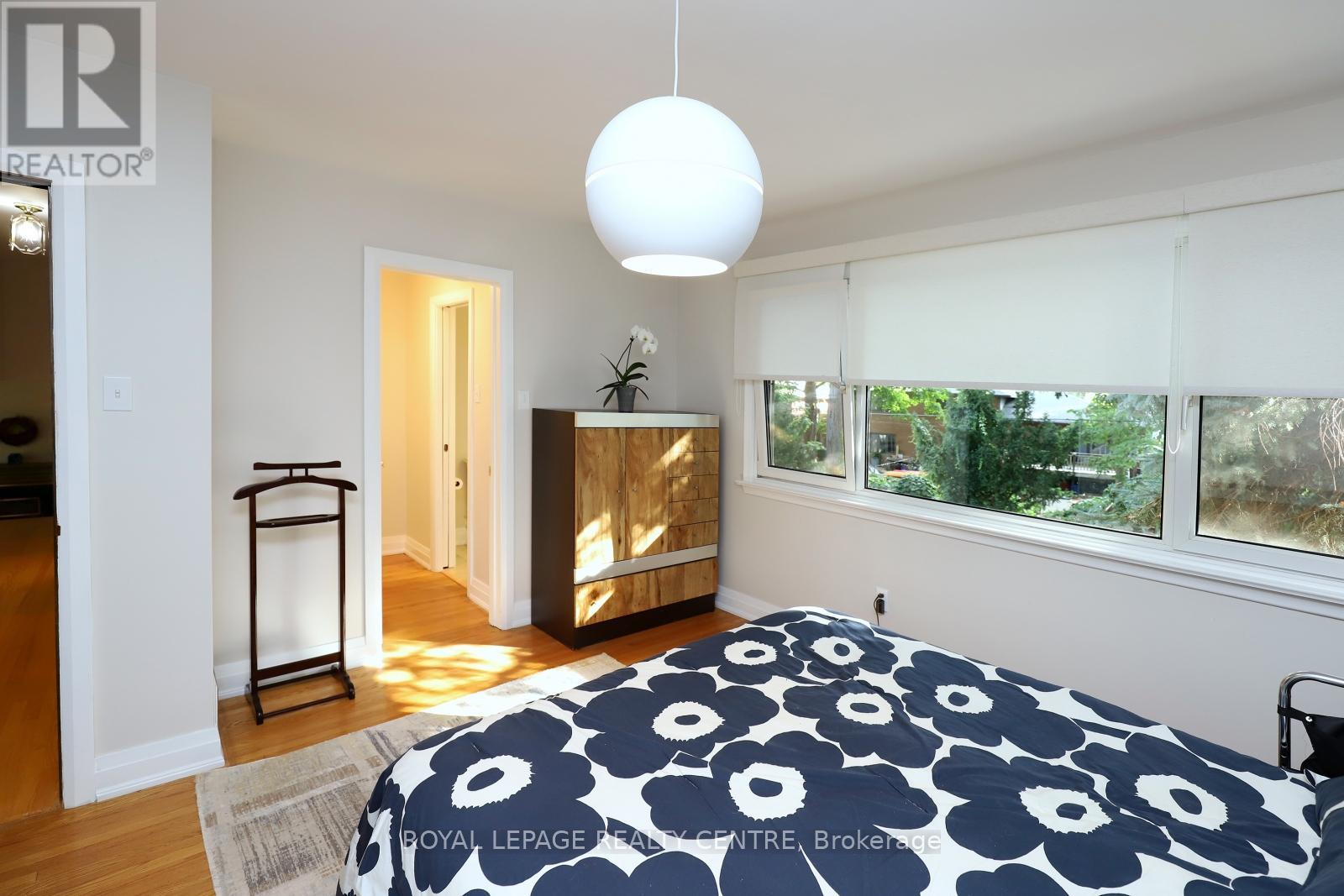 3338 Enniskillen Circle, Mississauga, Ontario  L5C 2M8 - Photo 27 - W12946292