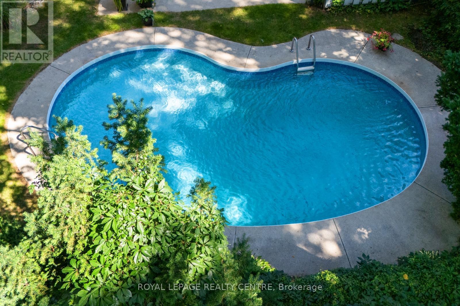 3338 Enniskillen Circle, Mississauga, Ontario  L5C 2M8 - Photo 41 - W12946292