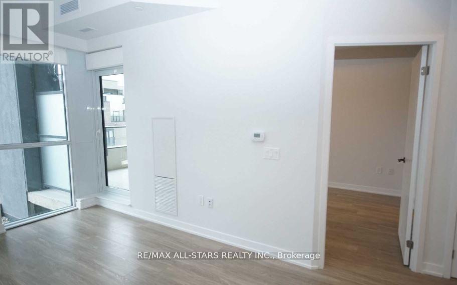 301 - 4085 Parkside Village Drive, Mississauga, Ontario  L5B 0K9 - Photo 8 - W12946318