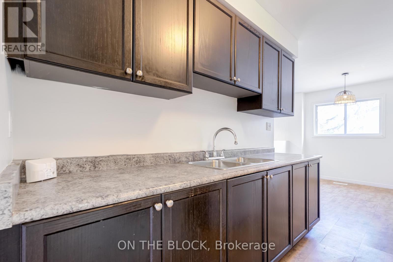 47 Carleton Place, Brampton, Ontario  L6T 3Z4 - Photo 15 - W12946338